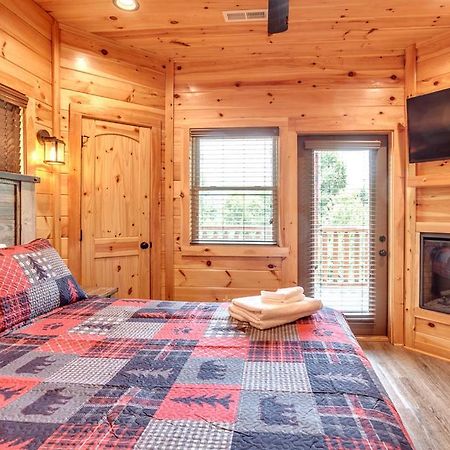 Gatlinburg Cabin With Private Hot Tub By Staycating المظهر الخارجي الصورة