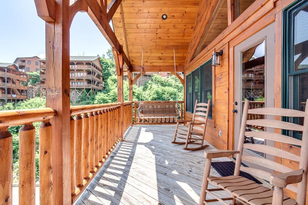 Gatlinburg Cabin With Private Hot Tub By Staycating المظهر الخارجي الصورة