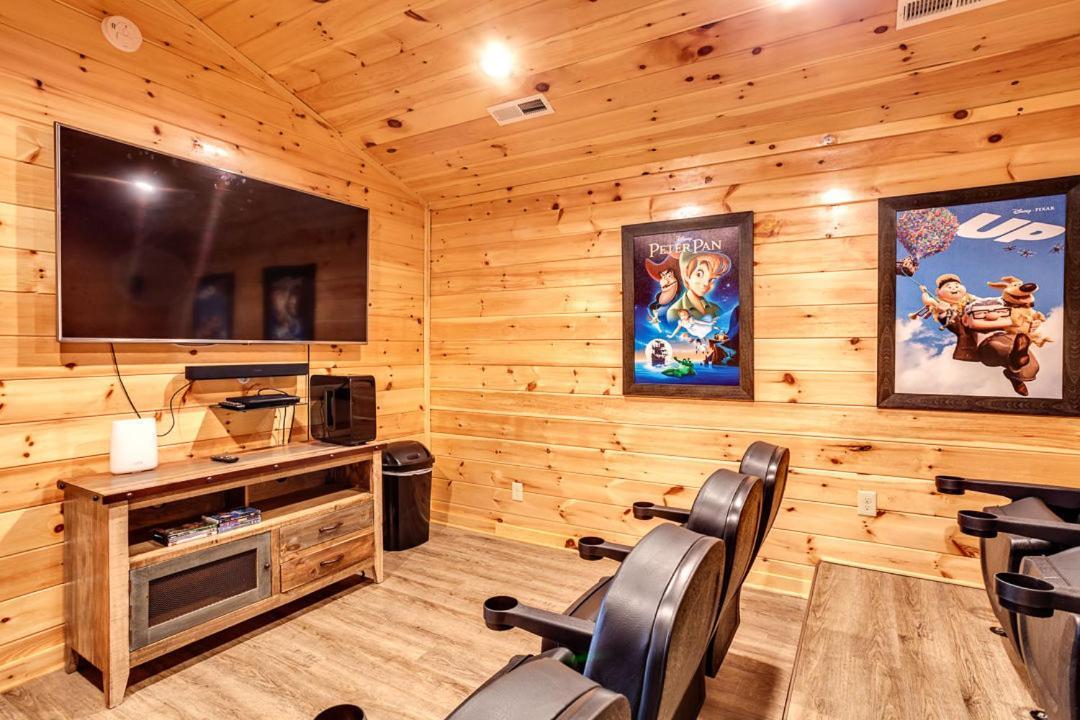 Gatlinburg Cabin With Private Hot Tub By Staycating المظهر الخارجي الصورة