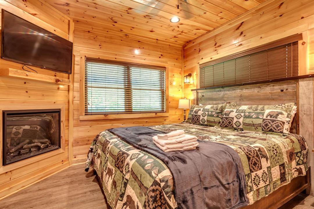 Gatlinburg Cabin With Private Hot Tub By Staycating المظهر الخارجي الصورة