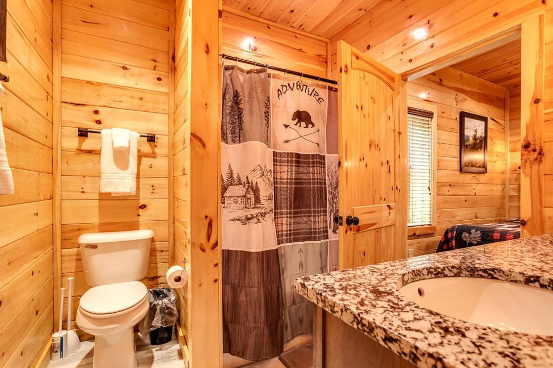 Gatlinburg Cabin With Private Hot Tub By Staycating المظهر الخارجي الصورة