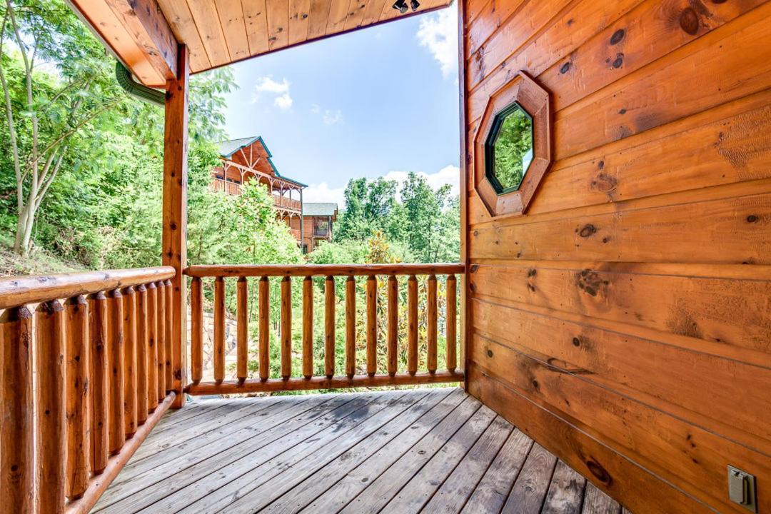 Gatlinburg Cabin With Private Hot Tub By Staycating المظهر الخارجي الصورة